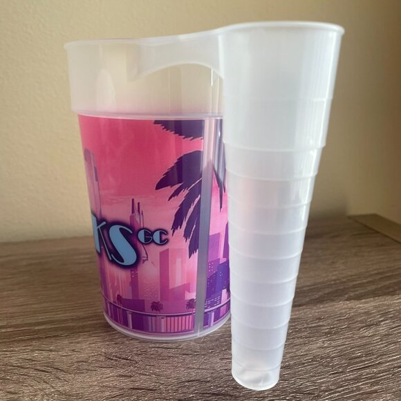 NEW LIV GOLF MAJESTICS GC Golf Pint Cup Plastic Miami Vice Retro Shot Poulter - Picture 4 of 5